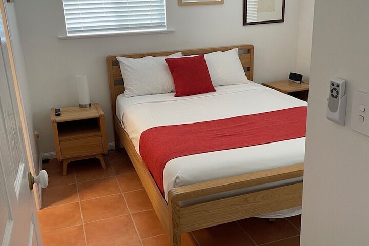 Room 4 of 53