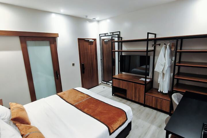 Room 29 of 106