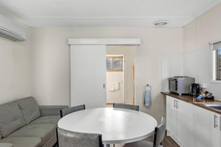 Room 30 of 64