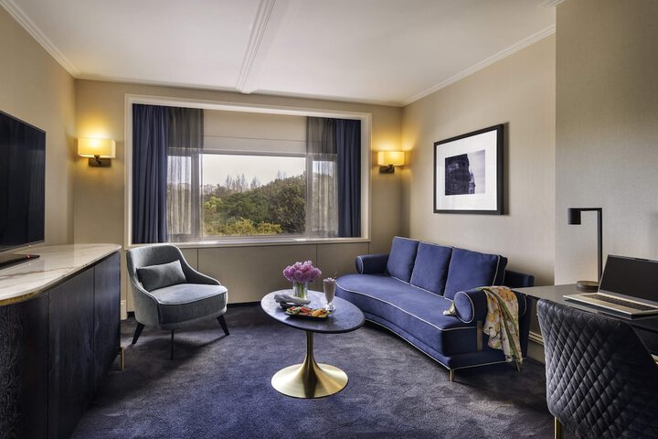 Room 19 of 113