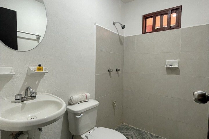 Room 20 of 28