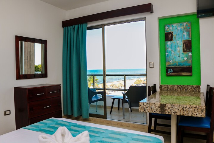 Room 17 of 47