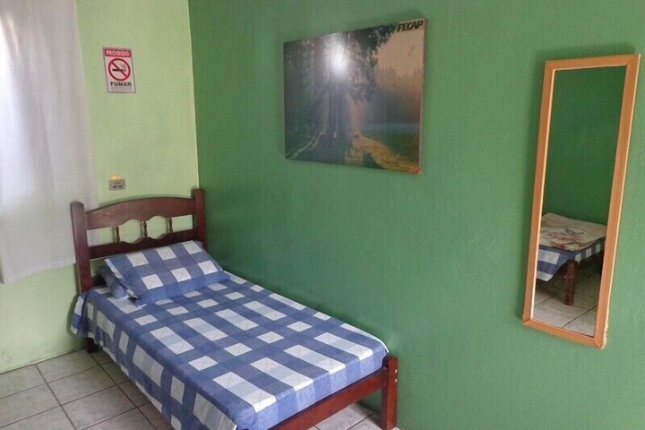 Room 7 of 41
