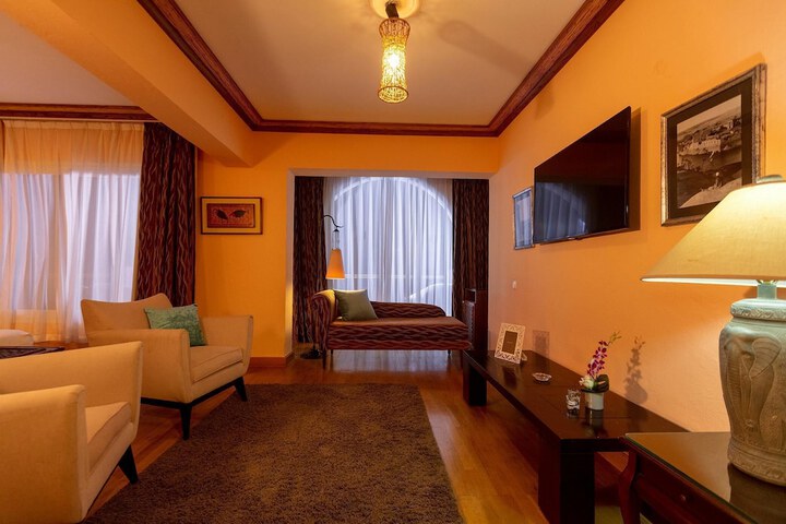 Room 153 of 420