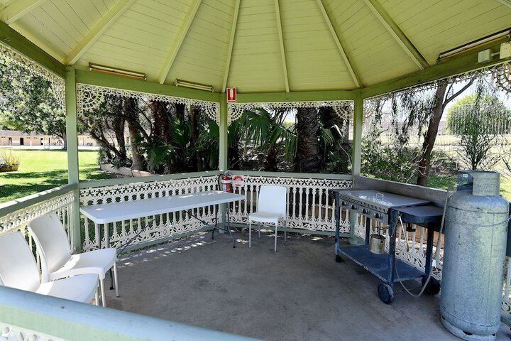 Property Grounds 42 of 44