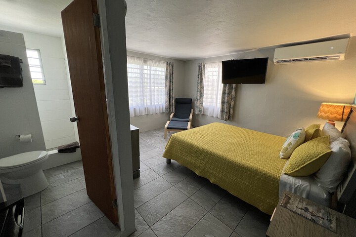 Room 34 of 83