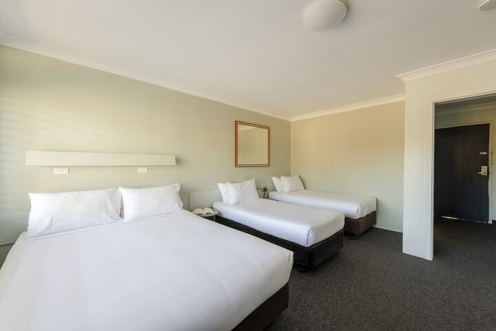 Room 10 of 45
