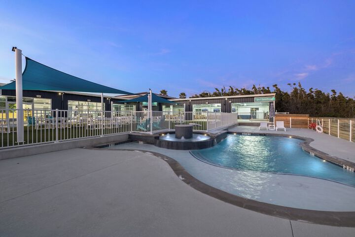 Pool 43 of 68