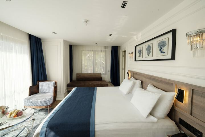 Room 52 of 127