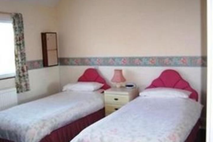 Room 14 of 25