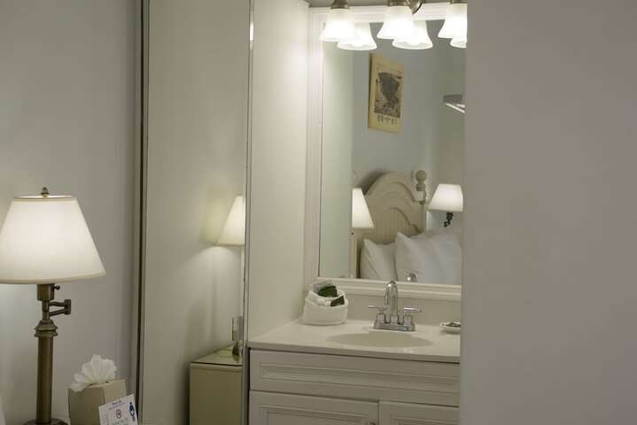 Room 70 of 112
