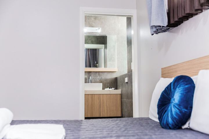 Room 20 of 38