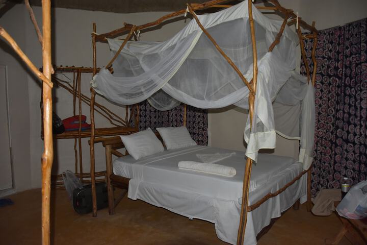 Room 43 of 48