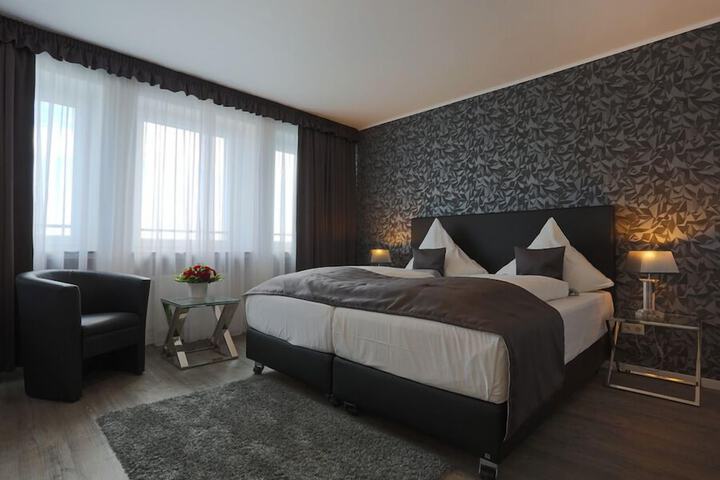 Room 7 of 50