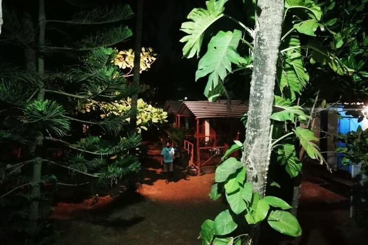 Property Grounds 34 of 53