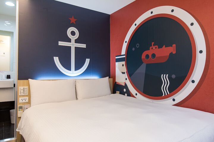 Room 30 of 66