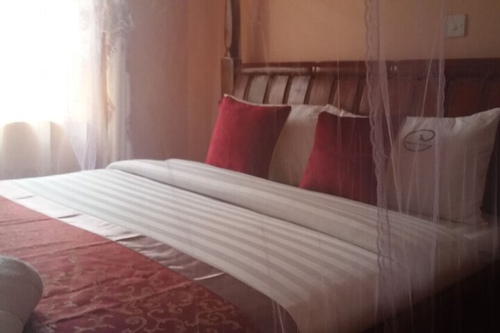 Room 16 of 42