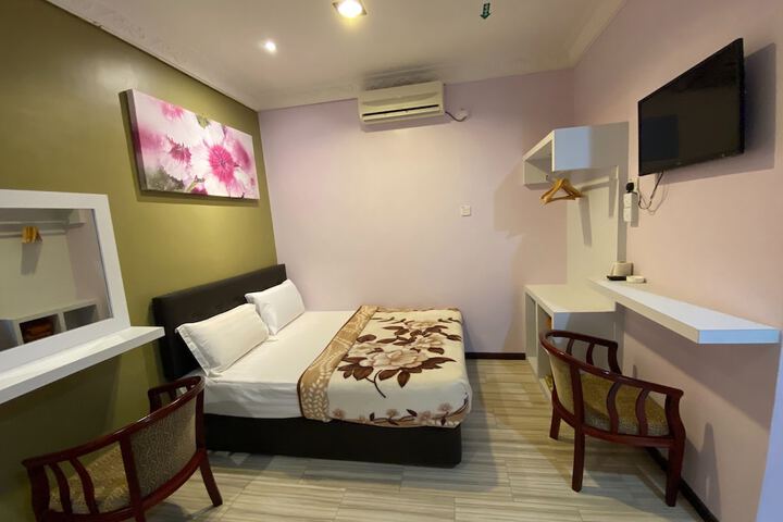 Room 6 of 31