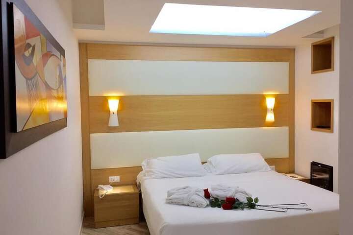 Room 20 of 49