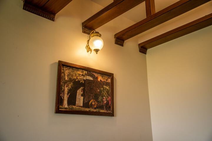 Room 18 of 152