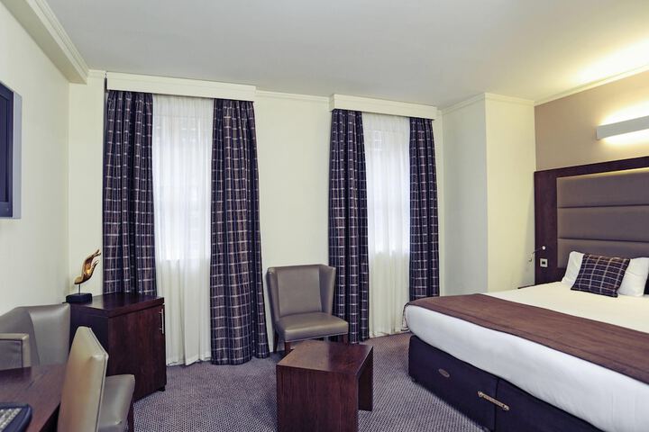 Room 46 of 113