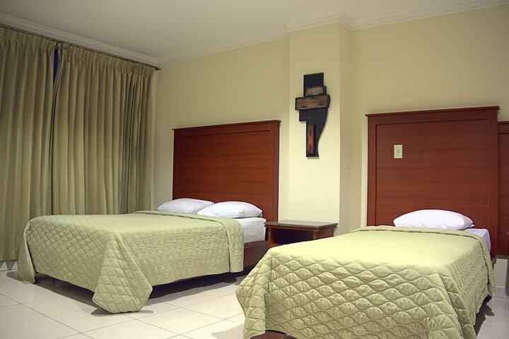 Room 4 of 42