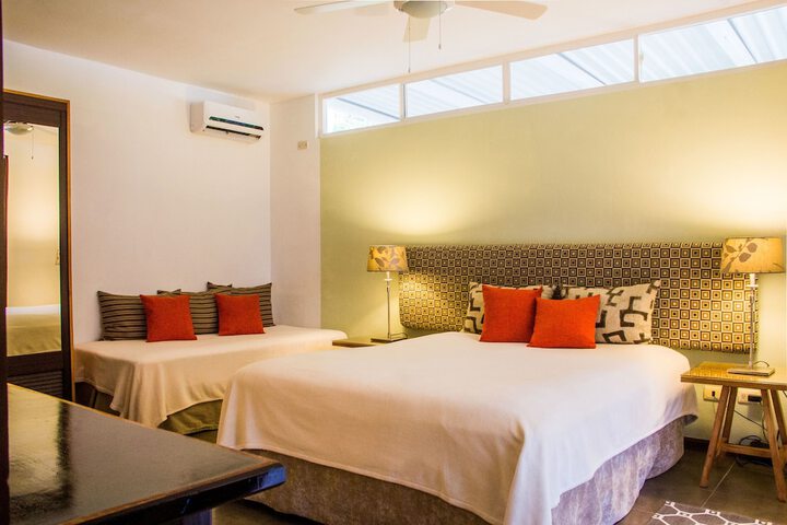 Room 21 of 50