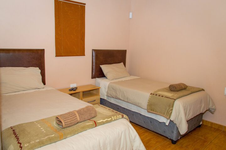 Room 14 of 42