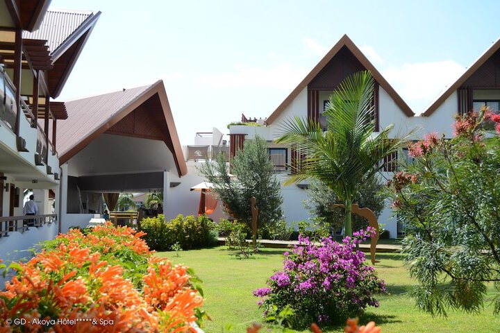 Hotel Exterior 54 of 54