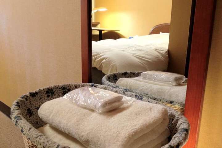 Room amenity