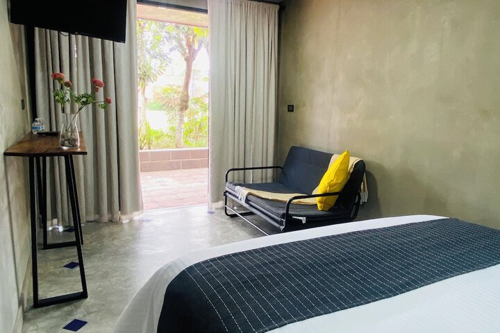 Room 18 of 74