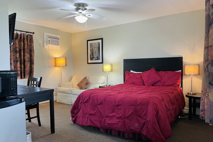 Room 2 of 16