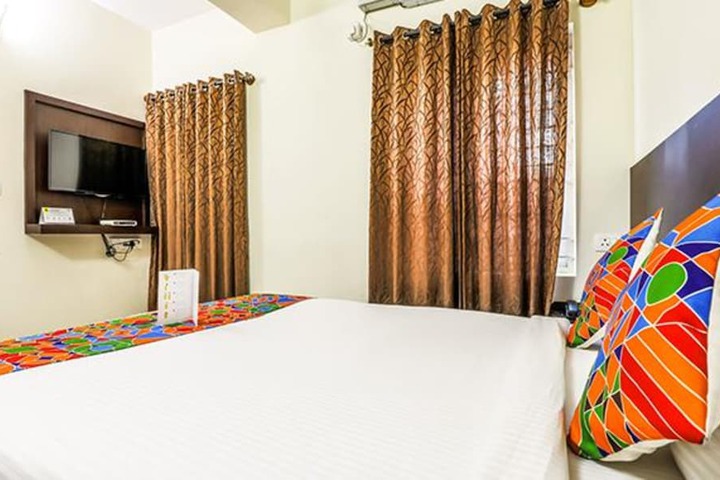 Room 8 of 22