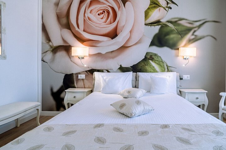Room 15 of 63