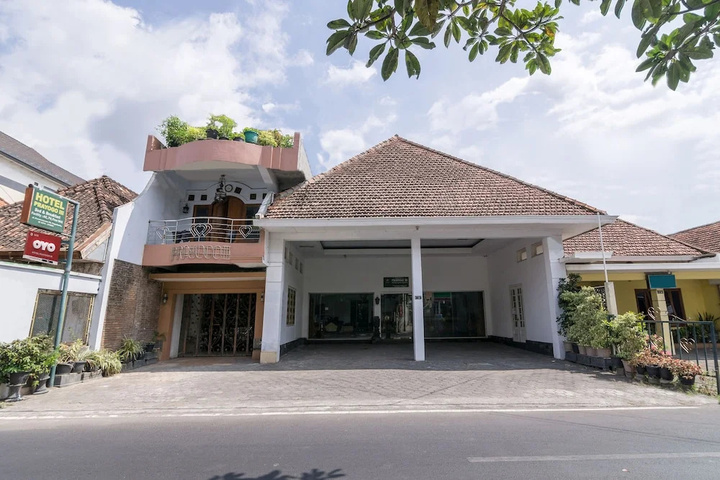 OYO 1412 Hotel Prayogo III