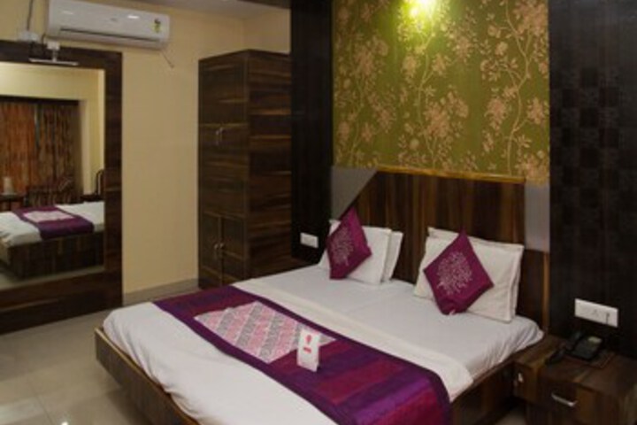 Room 11 of 22