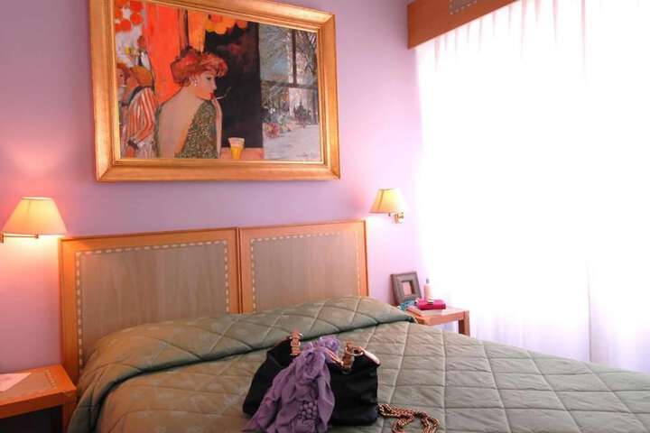 Room 17 of 39