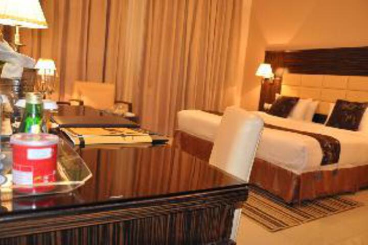 Room 14 of 19