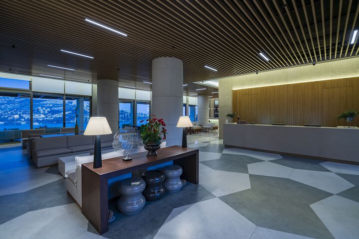 Hotel Interior 2 of 127