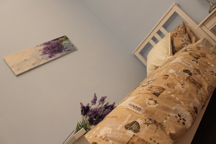 Room 12 of 46
