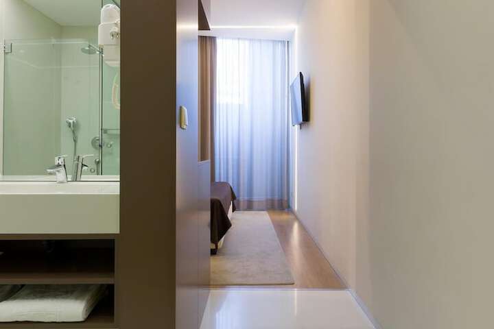 Room 35 of 55