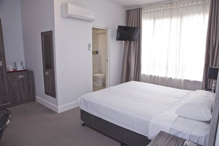 Room 7 of 60