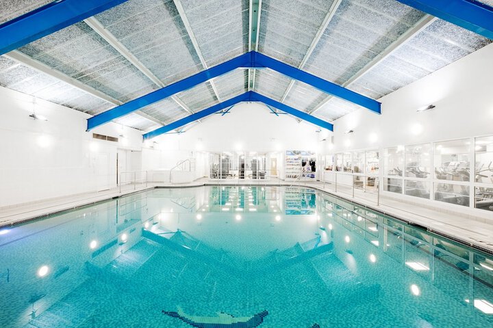 Pool 56 of 190