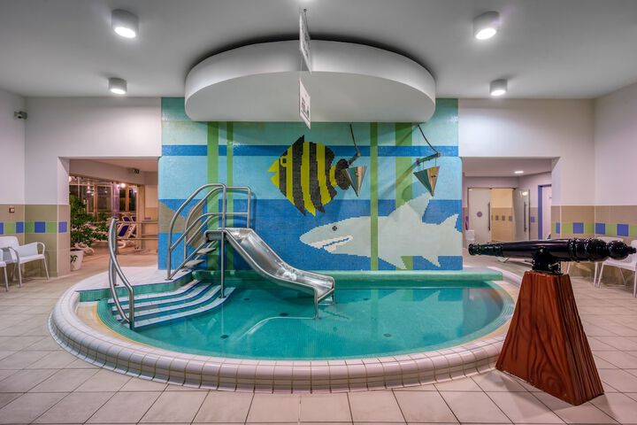 Pool Hotel