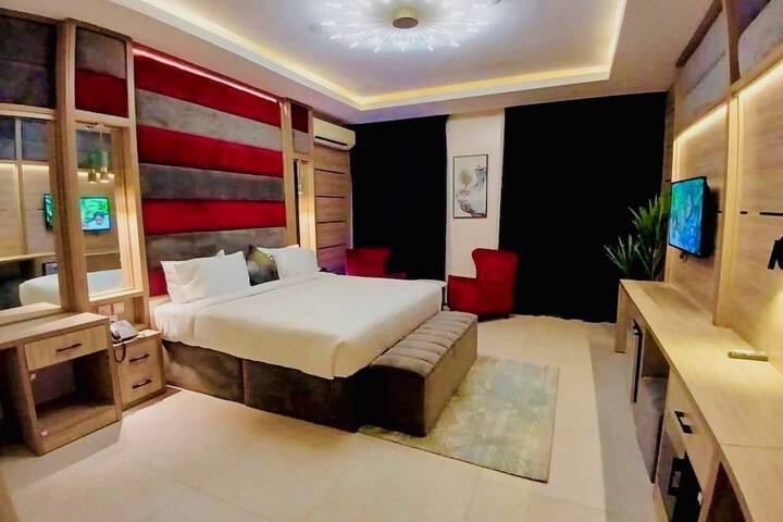 Room 6 of 41