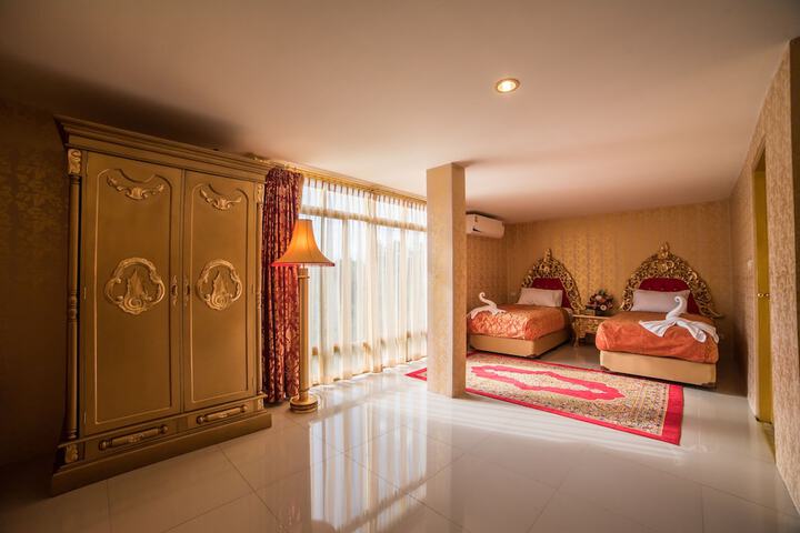 Room 21 of 41