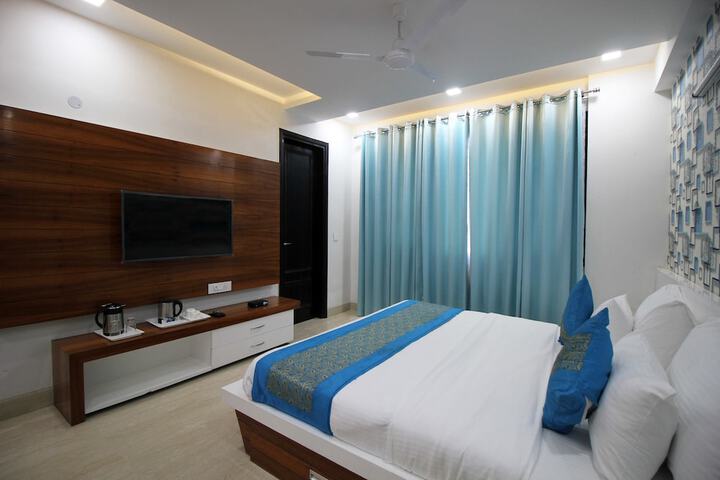 Room 6 of 78