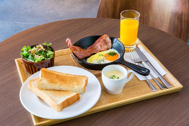 Breakfast/Coffee Service 30 of 35