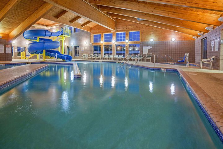 Pool 17 of 20