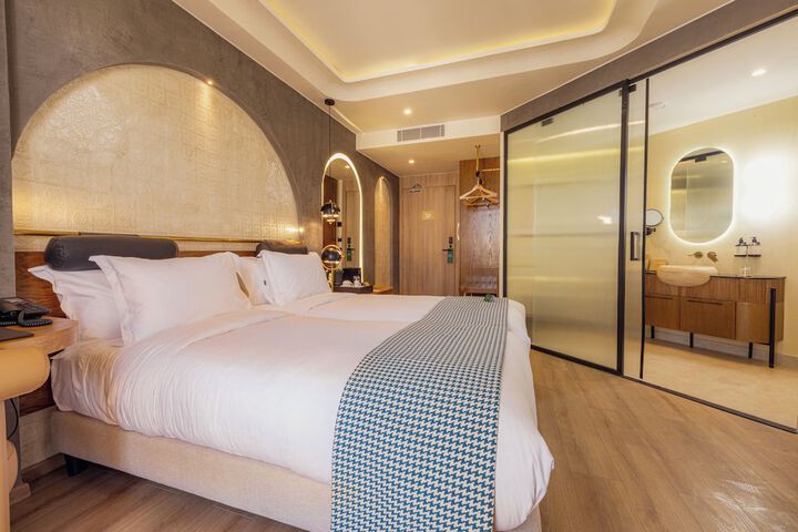 Room 30 of 56